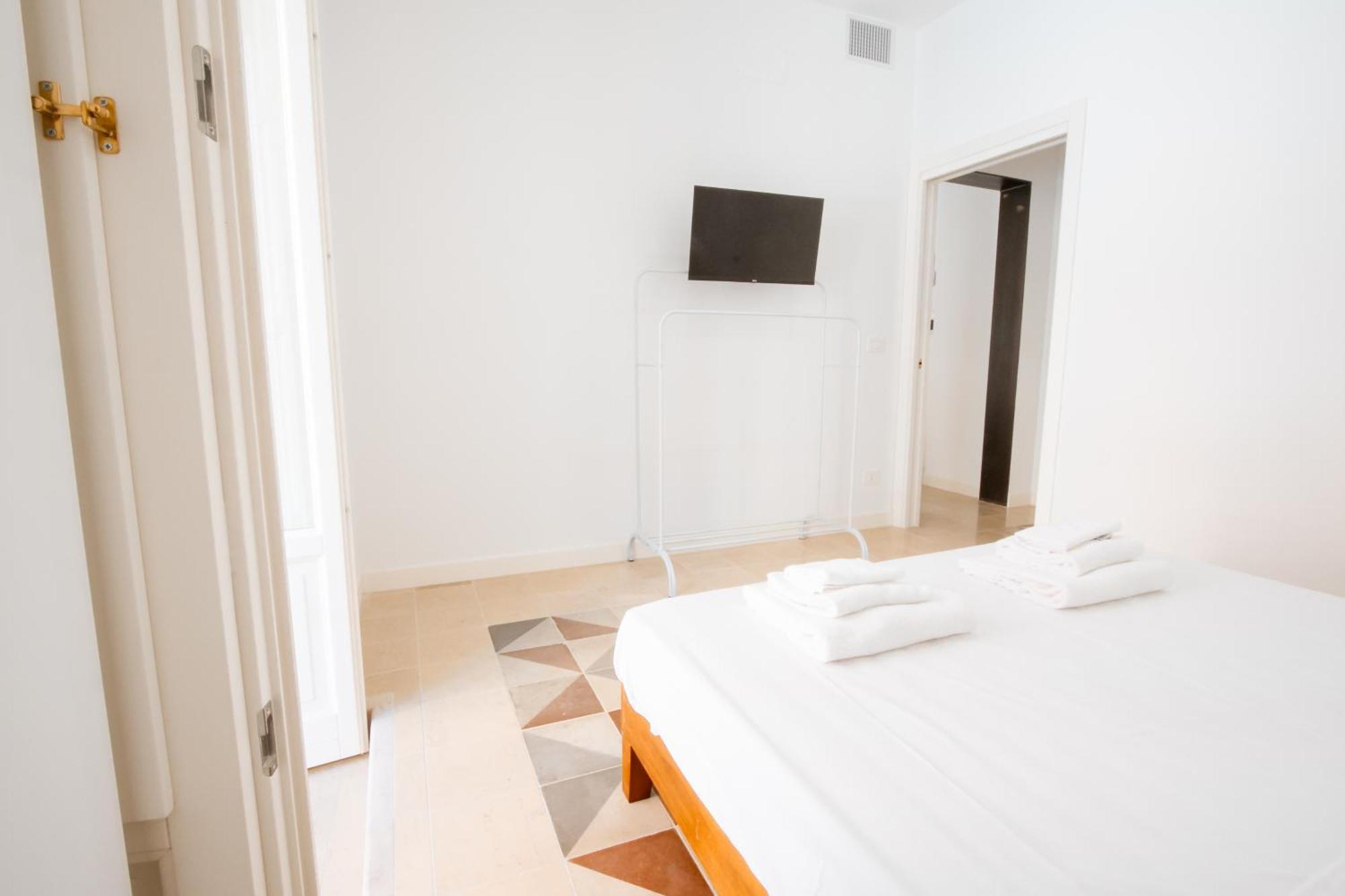 Palazzo Marevento Apartment Bari Exterior foto
